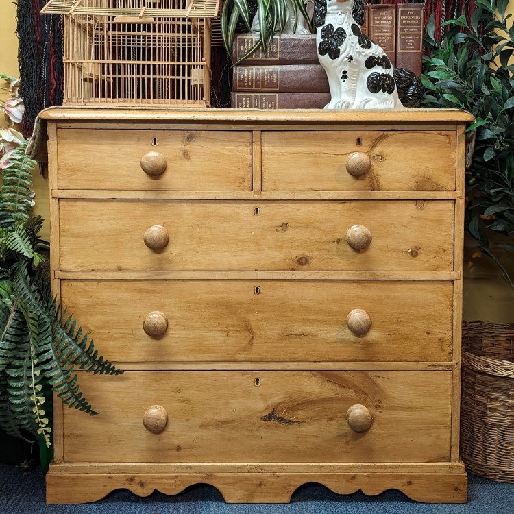 Antique Pine Chest of Drawers